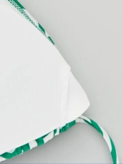 Haut De Maillot De Bain Triangle Imprimé -Kiabi haut de maillot de bain triangle imprime blancvert zr963 1 frb6 1