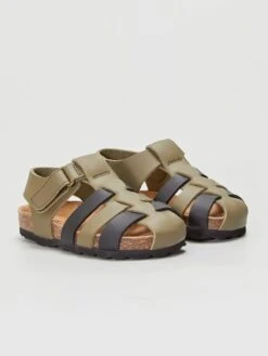 Sandales à Brides Ajourées -Kiabi sandales a brides ajourees kaki zj597 1 frb3