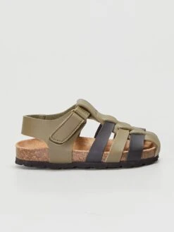 Sandales à Brides Ajourées -Kiabi sandales a brides ajourees kaki zj597 1 frb4