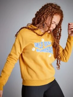 Sweat à Capuche Style Hippie -Kiabi sweat a capuche style hippie moutarde zj840 3 frb3