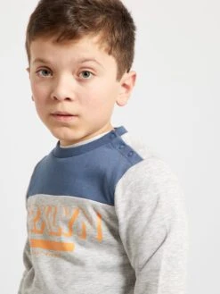 Sweat En French Terry Avec Imprimé -Kiabi sweat en french terry avec imprime gris zr023 1 frb3